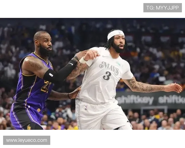 安东尼·戴维斯挡拆拉开防守空间，提升湖人内线高效得分能力