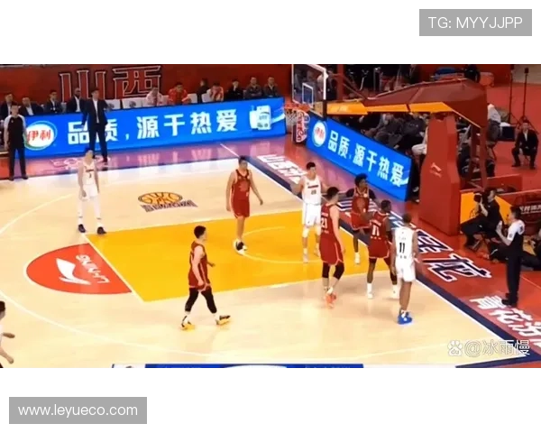 替补席违纪如何判罚？规则拆解教练与替补球员的行为边界