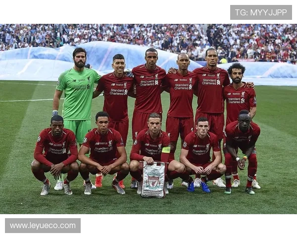 罗伯逊与阿诺德在边卫进攻角色中出现功能分化：前者更侧重持续压迫，后者更倚重传中体系