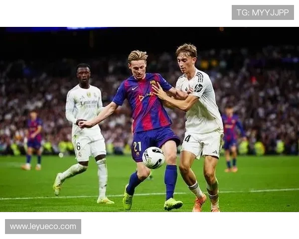 接管中场直塞撕开防线，佩德里本赛季角色胜过德容